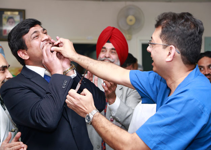 Best Kidney transplant Surgeon india, best kidney transplant hospital in punjab, Best urologist, super Specialist kidney surgeon chandigarh, mohali, panchkula, leading Uro oncologist ludhiana, HP, Baddi, Punjab, himachal, haryana